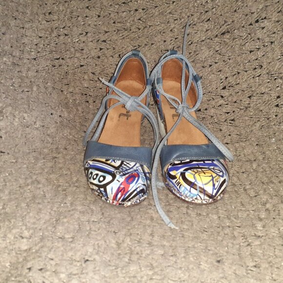 THE ART COMPANY-Gaucho Bonelyema-Graffiti Pattern Patent Leather-Ankle Ties-Sz36 - Picture 3 of 8